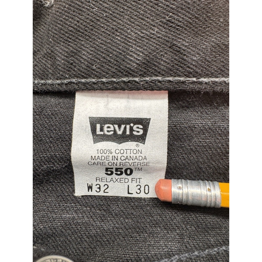 Levis 550 Relaxed Fit Straight Leg Vintage Denim Black Jeans Mens 32x30 Y2K - Picture 2 of 5